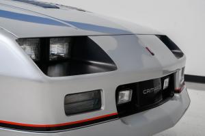 Chevrolet Camaro Z28 IROC-Z 1985 года 
